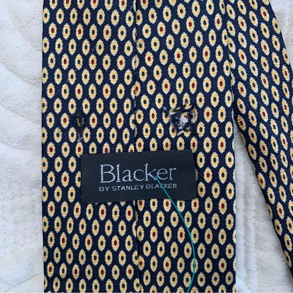 Stanley Blacker Black and Beige Patterned Tie